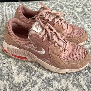 Women’s Nike Air Max